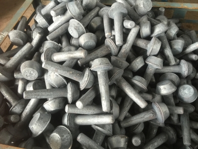 鍛件尺寸差異大，優選力量范圍廣的壓力機