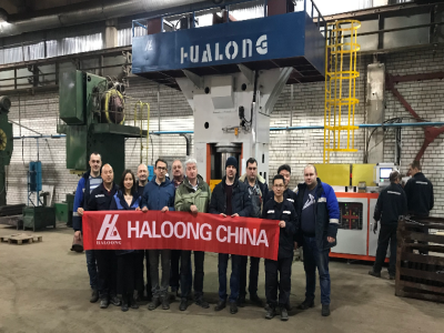 買壓力機的企業(yè)為什么都考察這家42年的壓力機廠家？